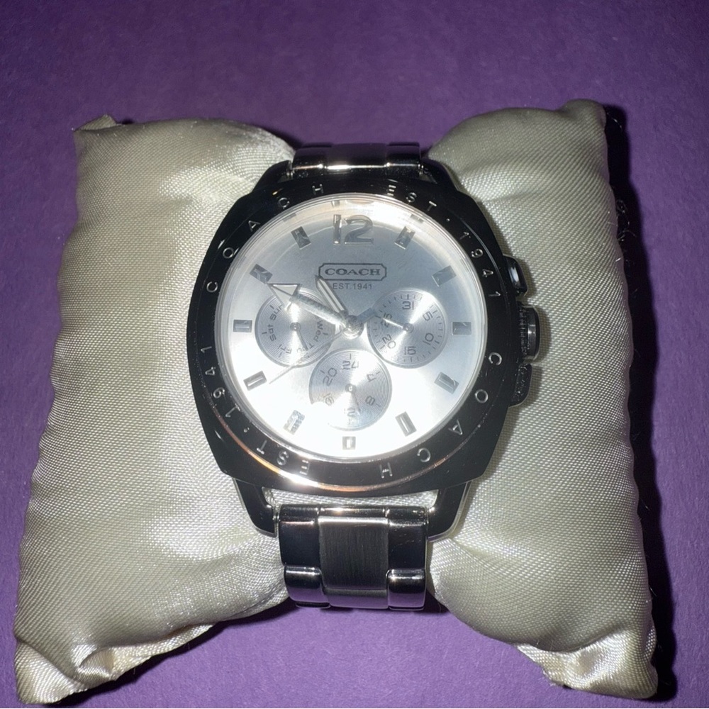 Coach Silver Watch Timeless Elegance - Picture 3 of 7